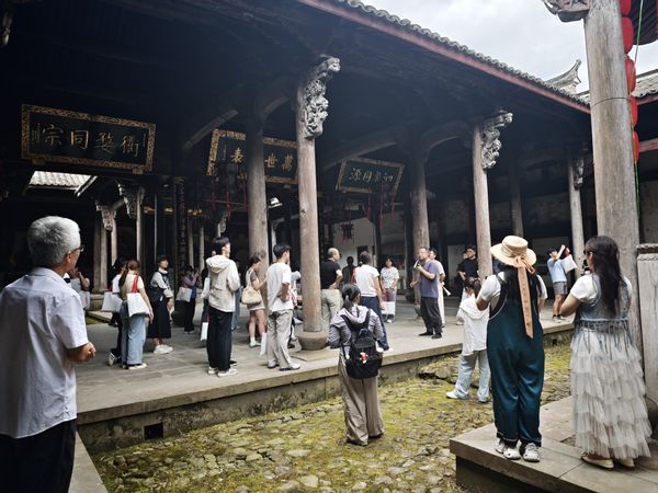 15家庙参观（2）.jpg