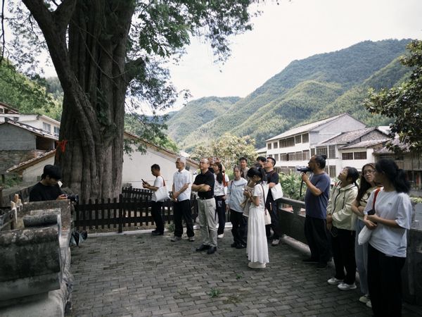 14家庙参观（1）.jpg