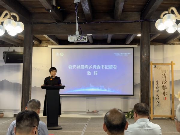 12党委书记董君.jpg